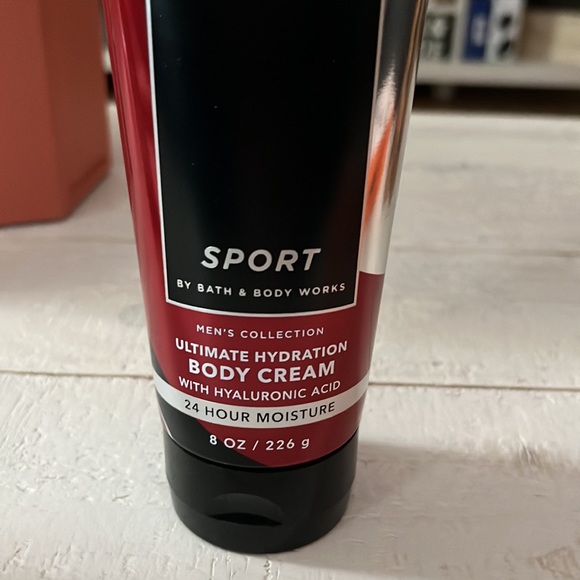 🎄SALE!BBW- “SPORT” FULL SIZE 8 FL OZ bottle of MENS BODY LOTION. *Firm* Bundle… - Picture 2 of 4